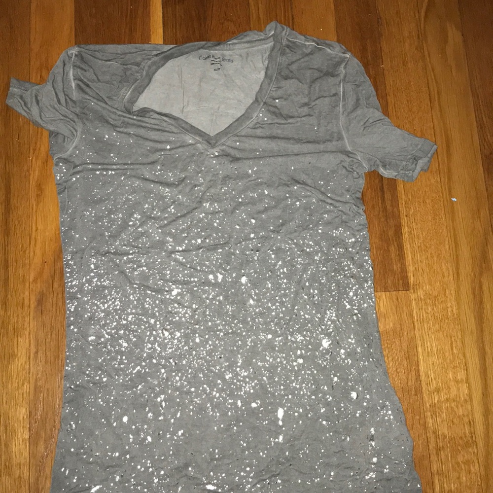 Tee shirt